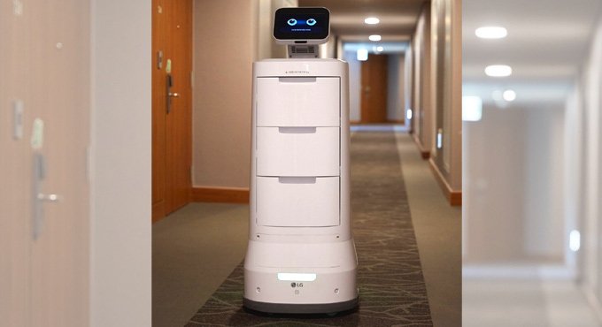 LG begins trials for indoor robot delivery service