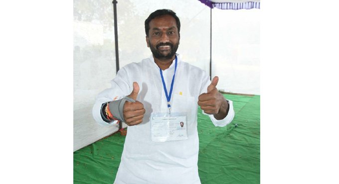 Telangana bypolls: BJP wrests Dubbak