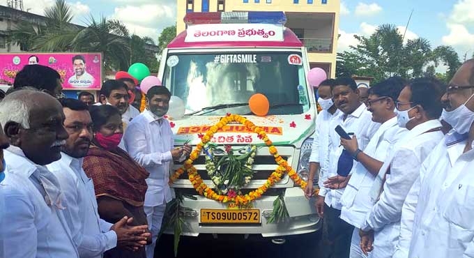 Bellampalli MLA donates modern ambulance