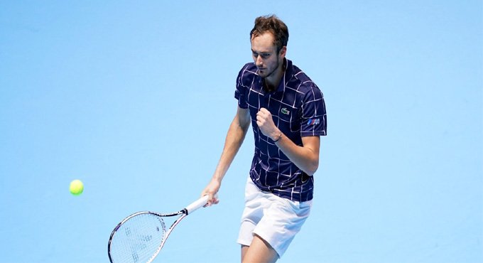 Medvedev stuns Djokovic, secures semis spot