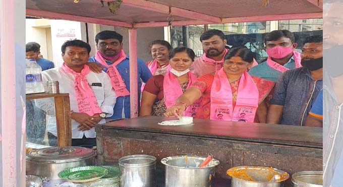 People living peacefully because of CM’s efforts: Meena Upender