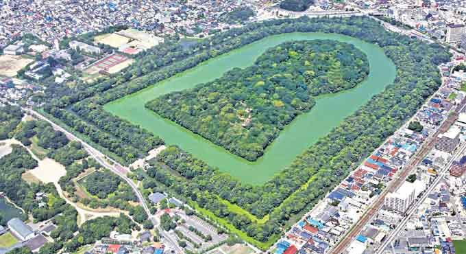 Mysterious ‘keyhole’ Mozu Tombs