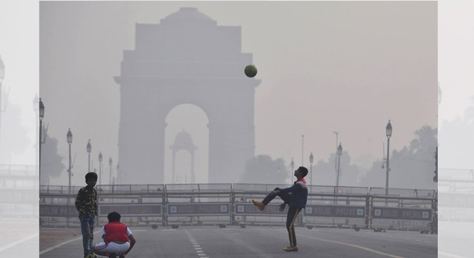 Delhi’s air quality continues to be in ‘severe’ category