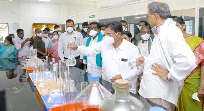 Centre neglecting agriculture in the country: Niranjan Reddy