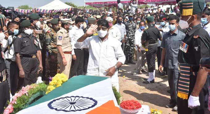 Martyred Army jawan’s final rites held with state honours in Nizamabad