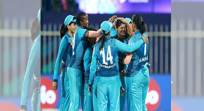 Our bowlers soaked in the pressure, says Supernovas Harmanpreet