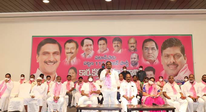 Patancheru MLA calls for collective efforts to ensure TRS victory in GHMC elections