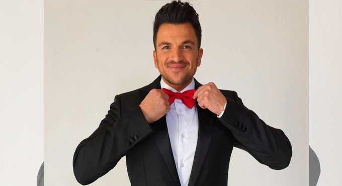 Peter Andre to put up Christmas decorations in November this year