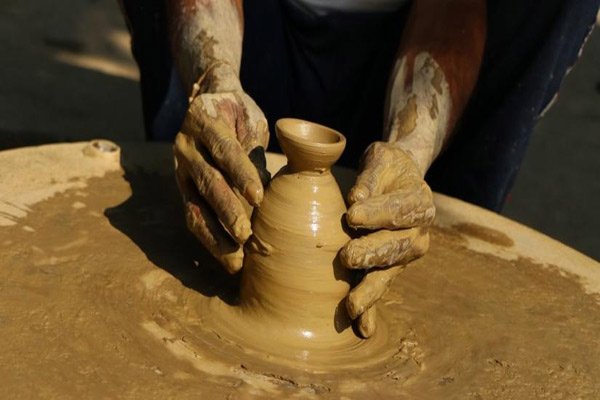 Diwali 2020: Local potters, ceramicists go online to sell during COVID-19