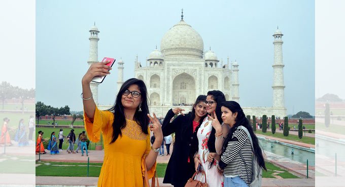 Indians emerging as prolific users of filters in selfies: Study
