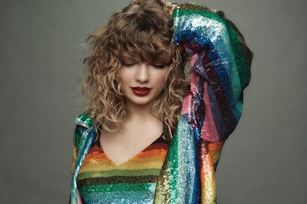 Taylor Swift is now free to re-record her old music