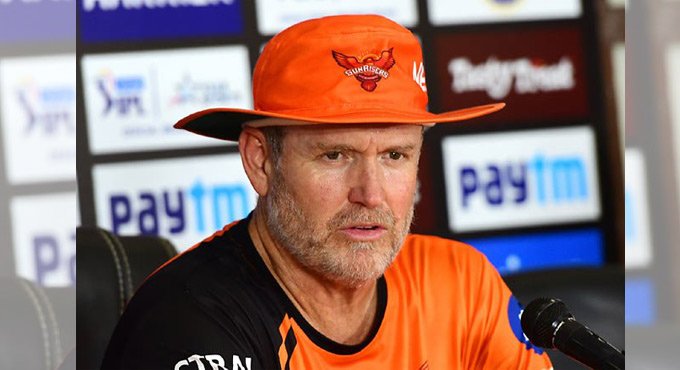 Tom Moody feels sixth bowler option big worry for India
