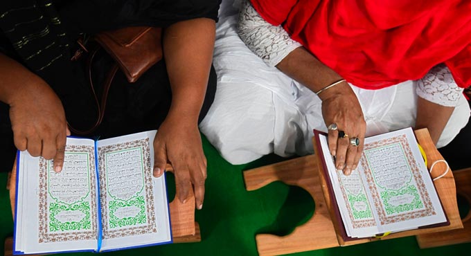 Transgender-madrasa-koran-Bangladesh