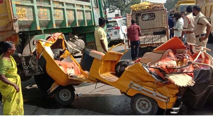 Pregnant woman dies in road accident in Warangal Rural district