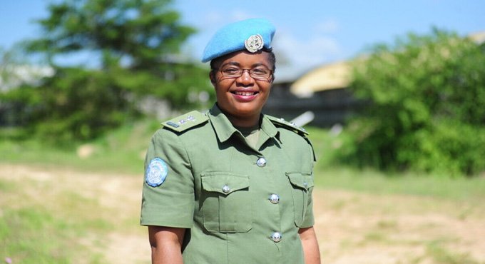 African woman cop thanks AP DGP Gautam Sawang after receiving UN honour