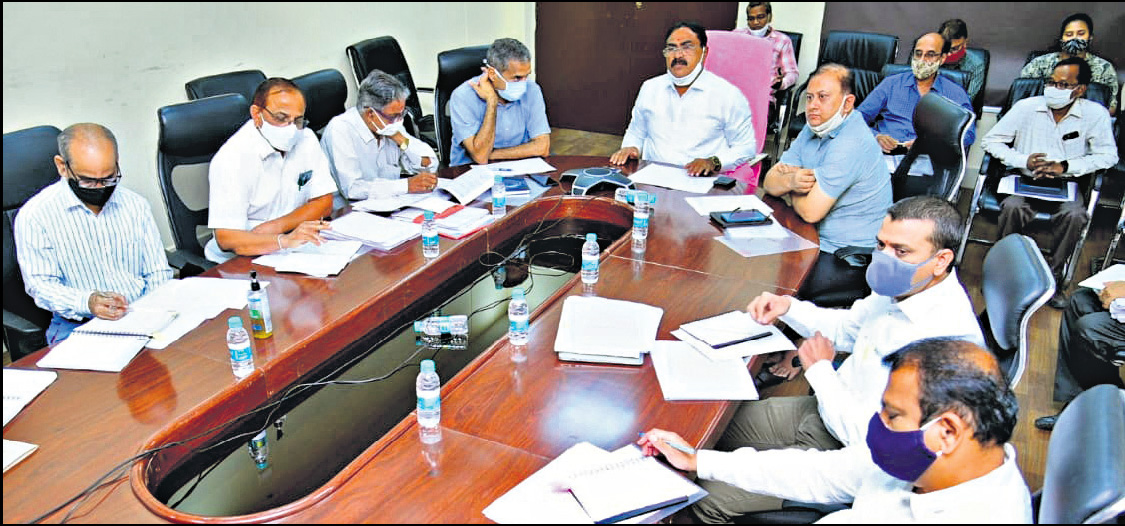 Errabelli unveils two mobile apps to monitor Palle Pragathi