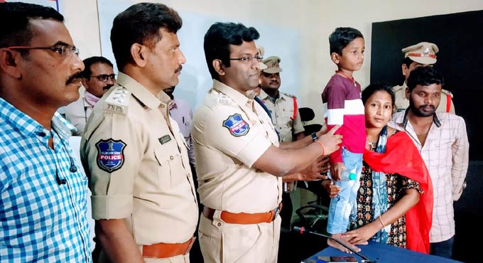 Suryapet police rescue 5-year-old boy from kidnappers