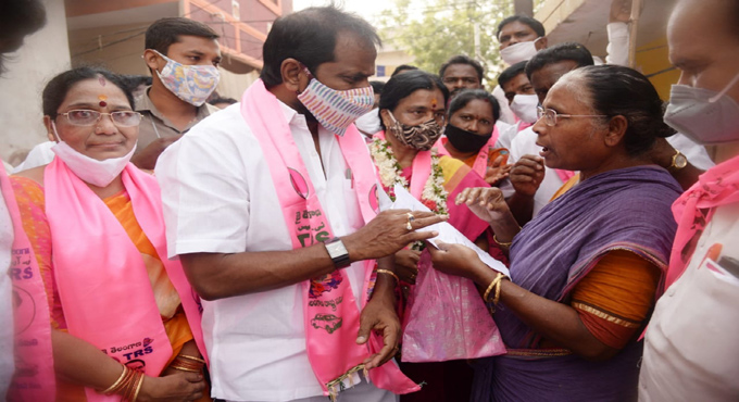 All sections entrusted faith on KCR: Srinivas Goud