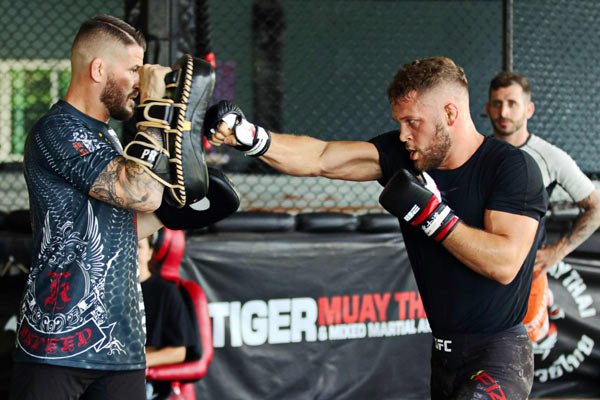 Muay Thai lures champions