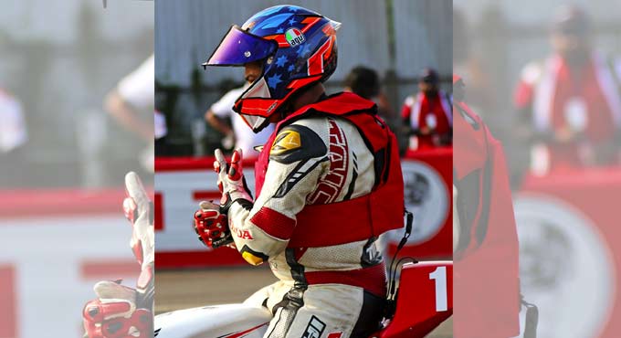 A first in Indian motorsport: 2W racers wear safety airbag vests