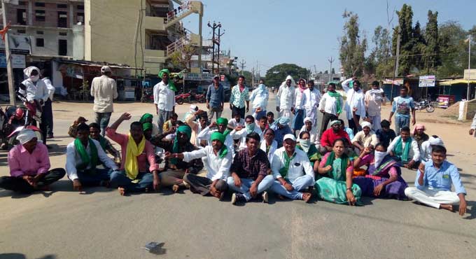 Adilabad: Adivasis demand removal of Lambadas from STs