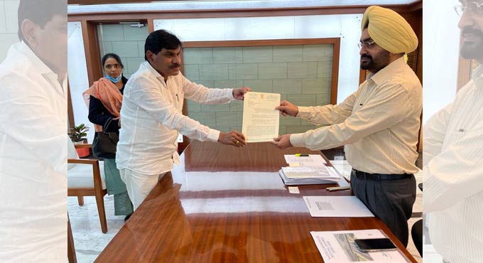 BB Patil seeks Rs 13 cr for repair of NH-161 in Jogipet