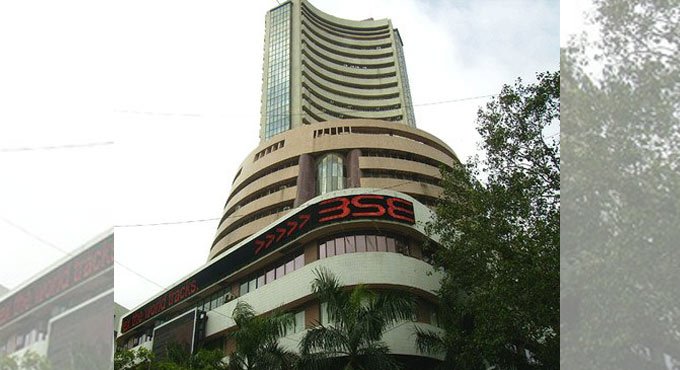 Sensex gains 400 points; metal, banking, oil & gas stocks surge