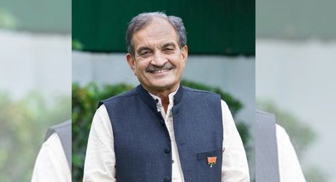 Former Union minister Birender Singh extends support to farmers’ agitation