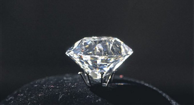 MP farmer turns millionaire after finding Rs 60 lakh diamond