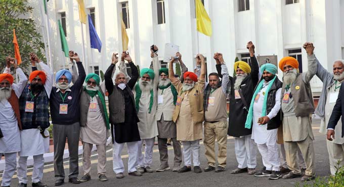 Farmers reject govt offer to set up committee; talks remain inconclusive