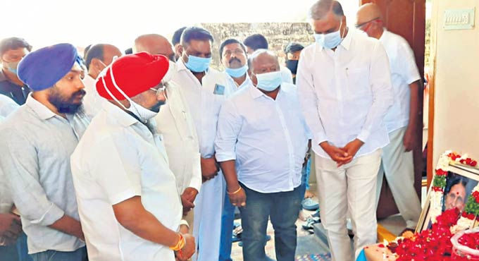 Ministers call on bereaved TSPSC Chairman’s family