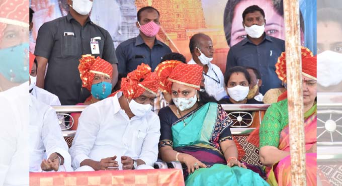 Govt committed to resolve podu land issues: Kavitha