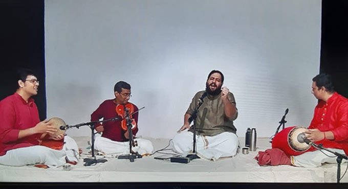 Vignesh Ishwar enthrals fans