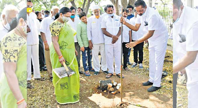 ‘Walking tracks in all Karimnagar grounds soon’