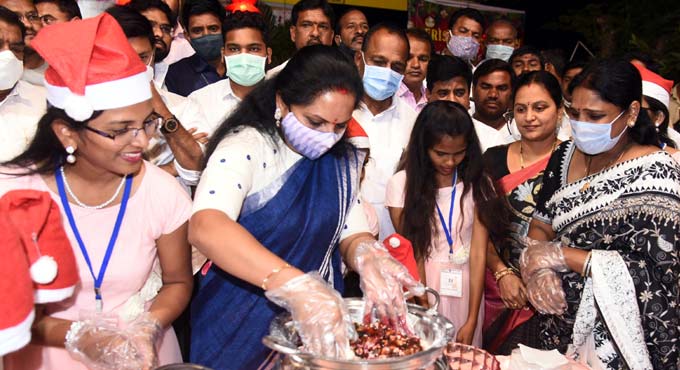 Telangana progressing in all fields, says Kavitha