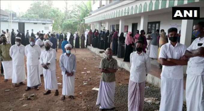 Kerala civic polls: Vijayan hopes for historic win, Congress too confident