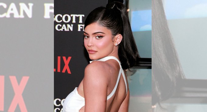 Kylie Jenner digs out pics of Stormi