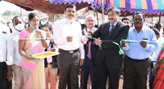 NABARD chairman launches rural bazaar in Kamareddy