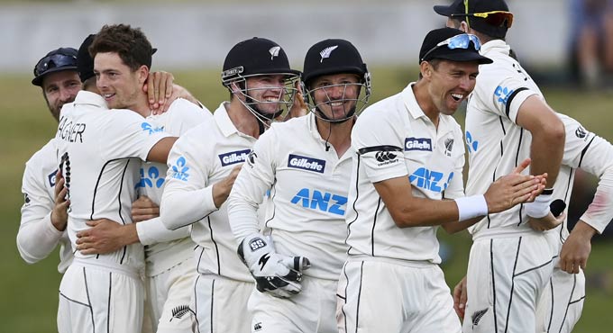 New Zealand score thrilling win over defiant Pakistan