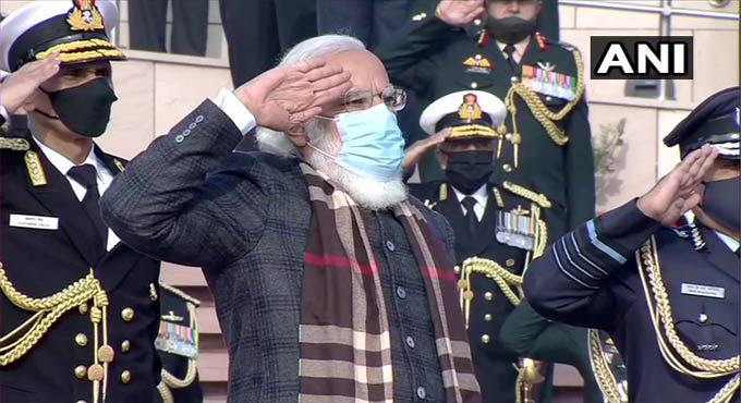 PM lights ‘Swarnim Vijay Mashaal’ on 50th anniversary of 1971 war win