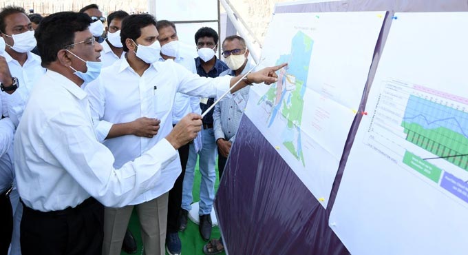 Jagan inspects progress of Polavaram