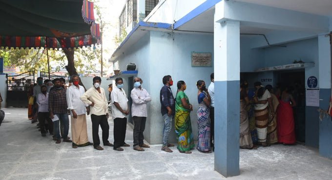 GHMC Polls: Sleepy Hyderabad registers 18.22 percent polling at 1 pm