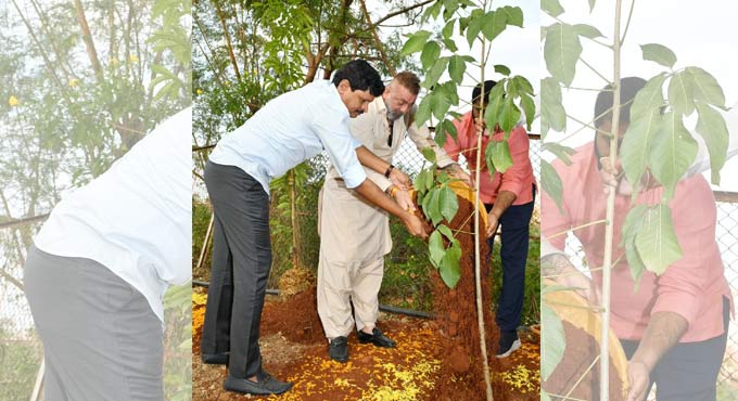 Sanjay Dutt takes up green challenge on Santosh Kumar’s birthday