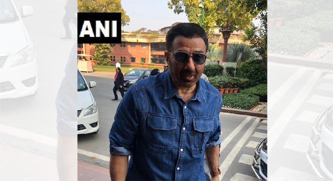 Sunny Deol tests positive for COVID-19