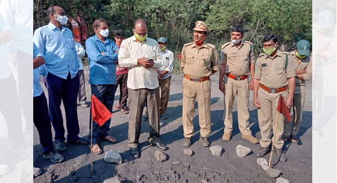 Tiger spotted at SCCL’s opencast mine near Manugur