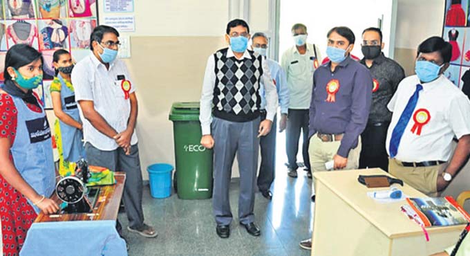 Tribal artisans asked to make use of government schemes