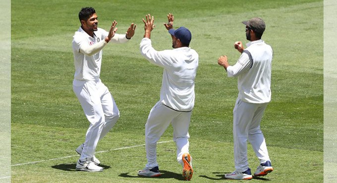 IND vs AUS Test: Umesh Yadav suffers injury, hobbles off field