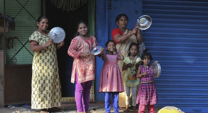 Bang utensils during PM’s Mann ki Baat: Farmers appeal to citizens