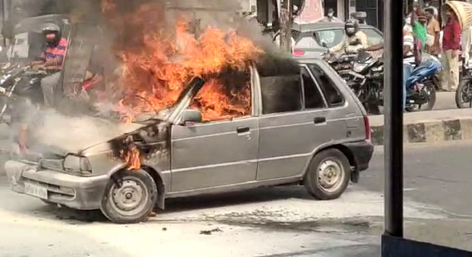 Car bursts into flames in Kothagudem