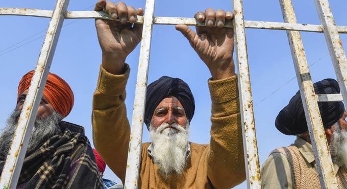 Farmer leader writes letter in blood to PM Modi